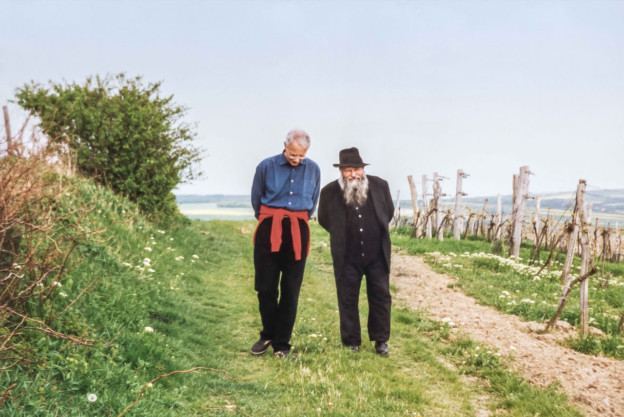 Karlheinz Essl und Hermann Nitsch in den Weinbergen